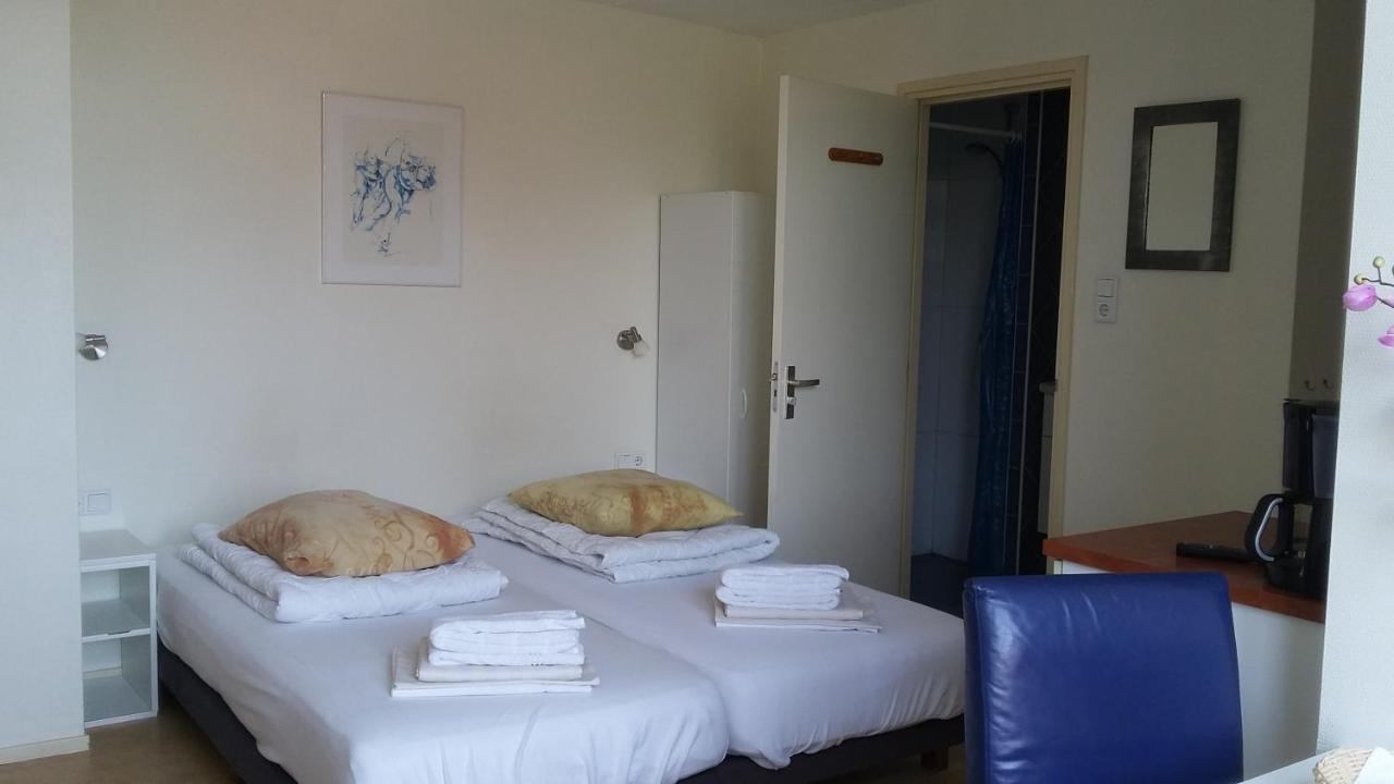 Hotel Rasch Bergen aan Zee Bagian luar foto