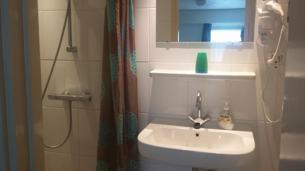 Hotel Rasch Bergen aan Zee Bagian luar foto
