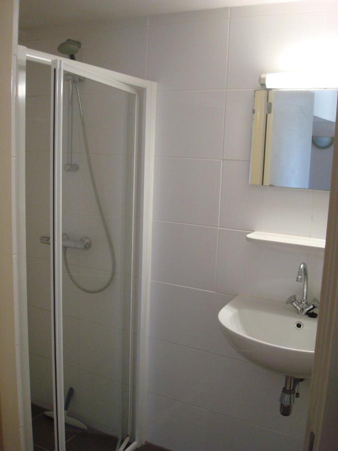 Hotel Rasch Bergen aan Zee Ruang foto