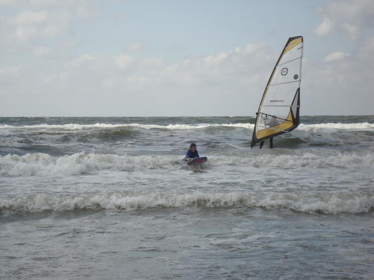 Hotel Rasch Bergen aan Zee Bagian luar foto